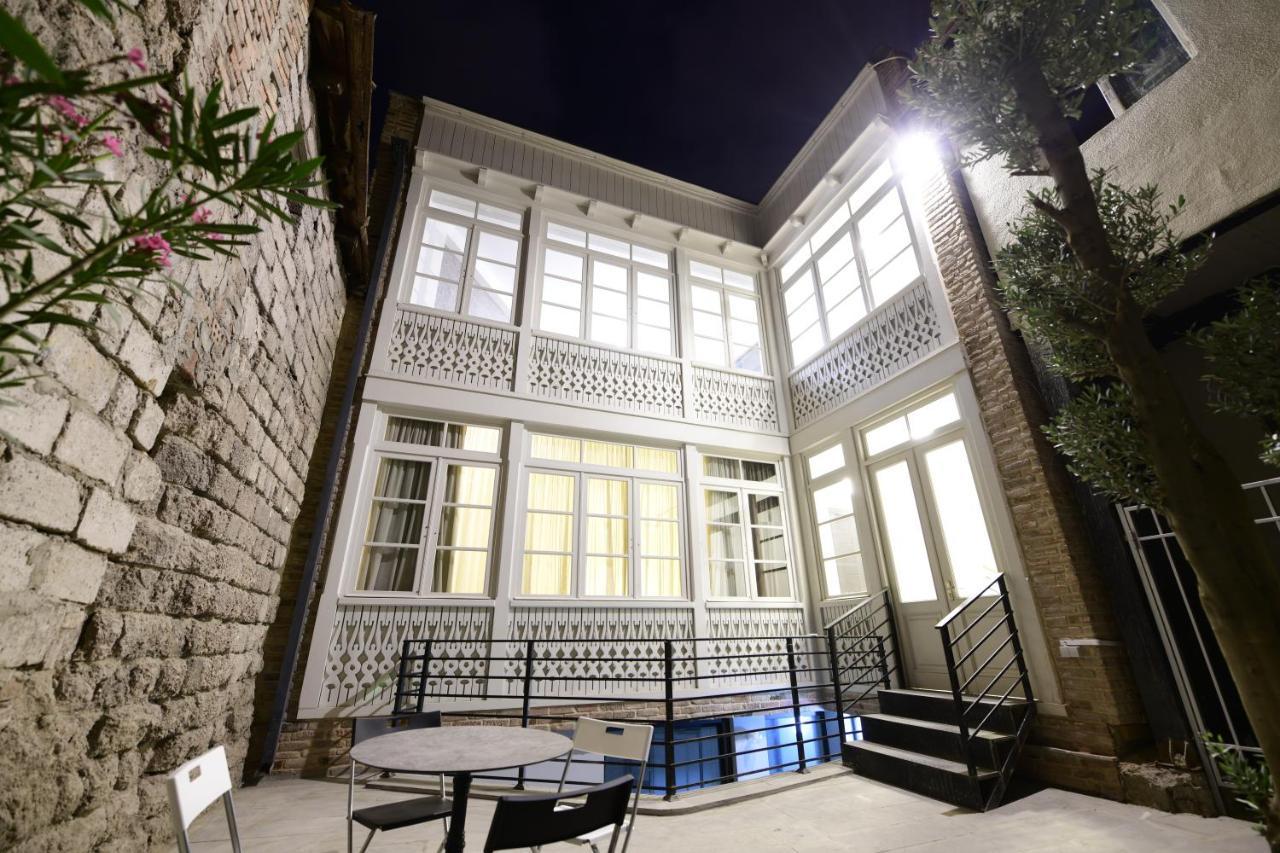 Old Gold Anteon Apartment Tbilisi ภายนอก รูปภาพ